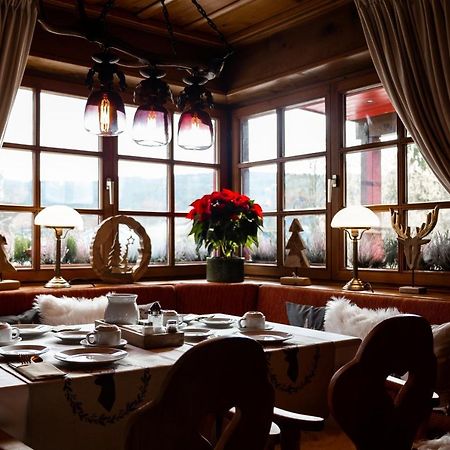 Hotel Zum See, Titisee Екстериор снимка