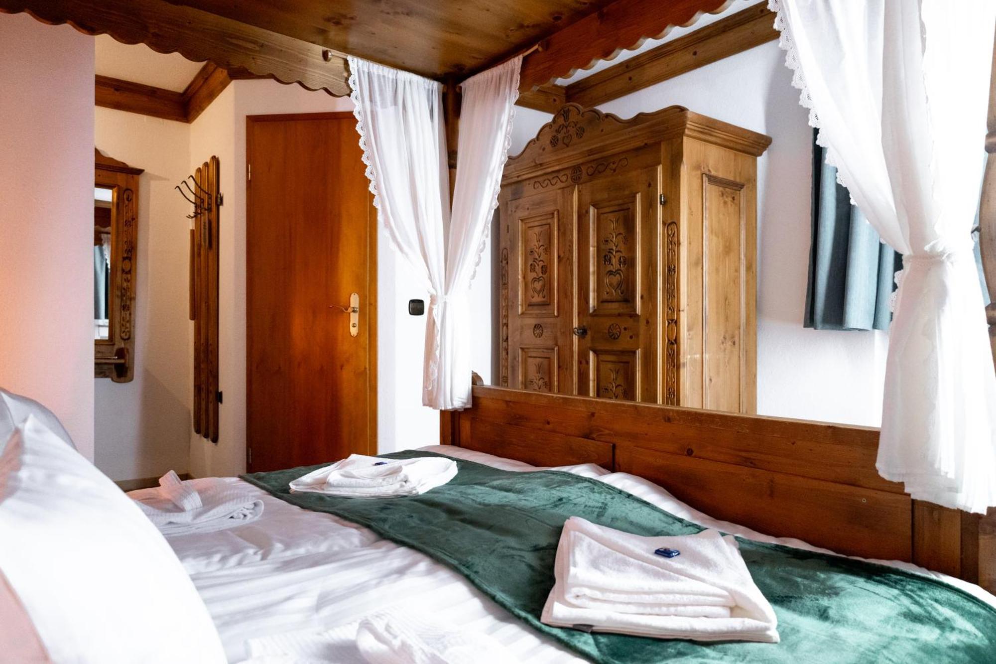 Hotel Zum See, Titisee Екстериор снимка