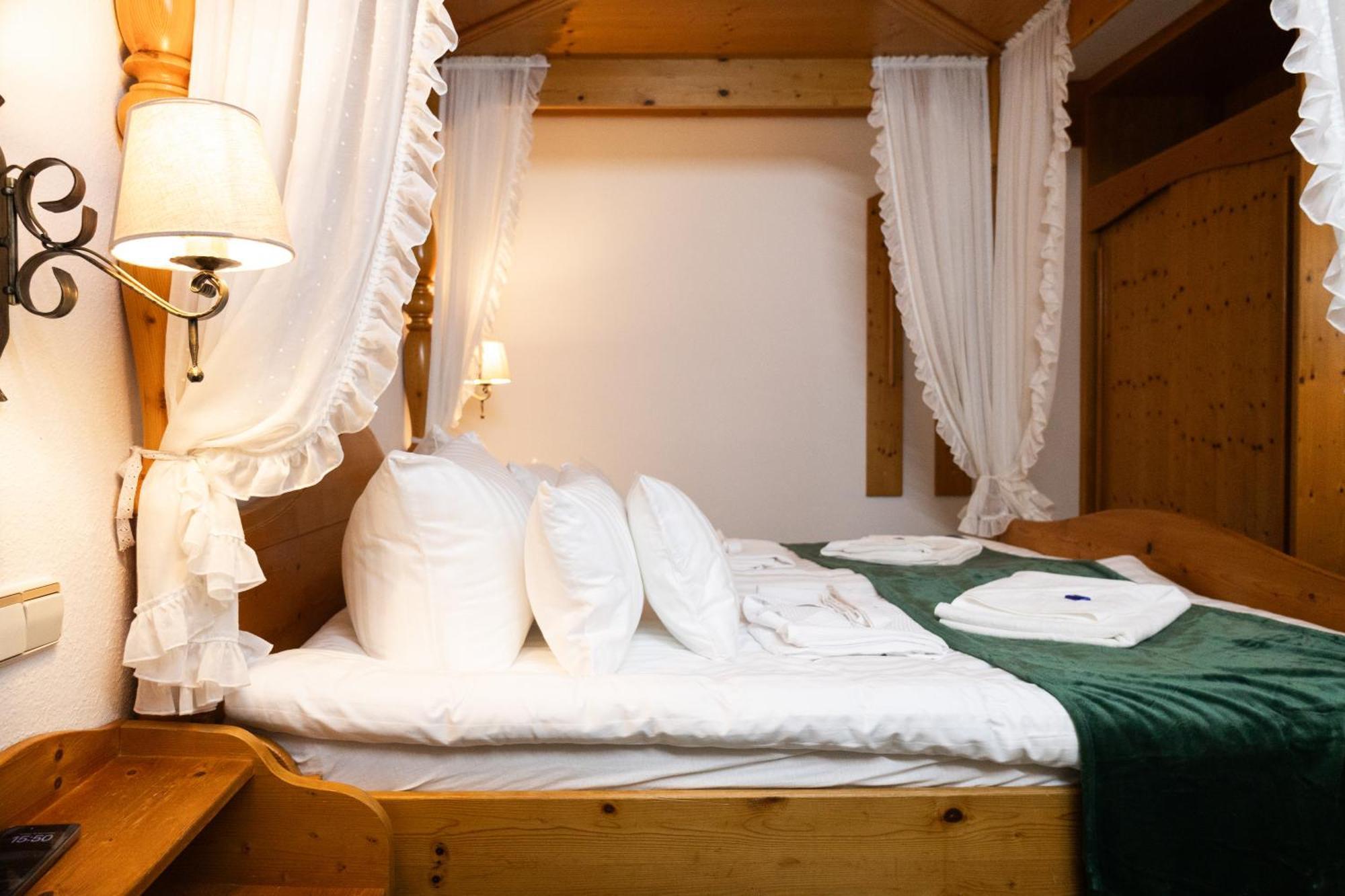 Hotel Zum See, Titisee Екстериор снимка