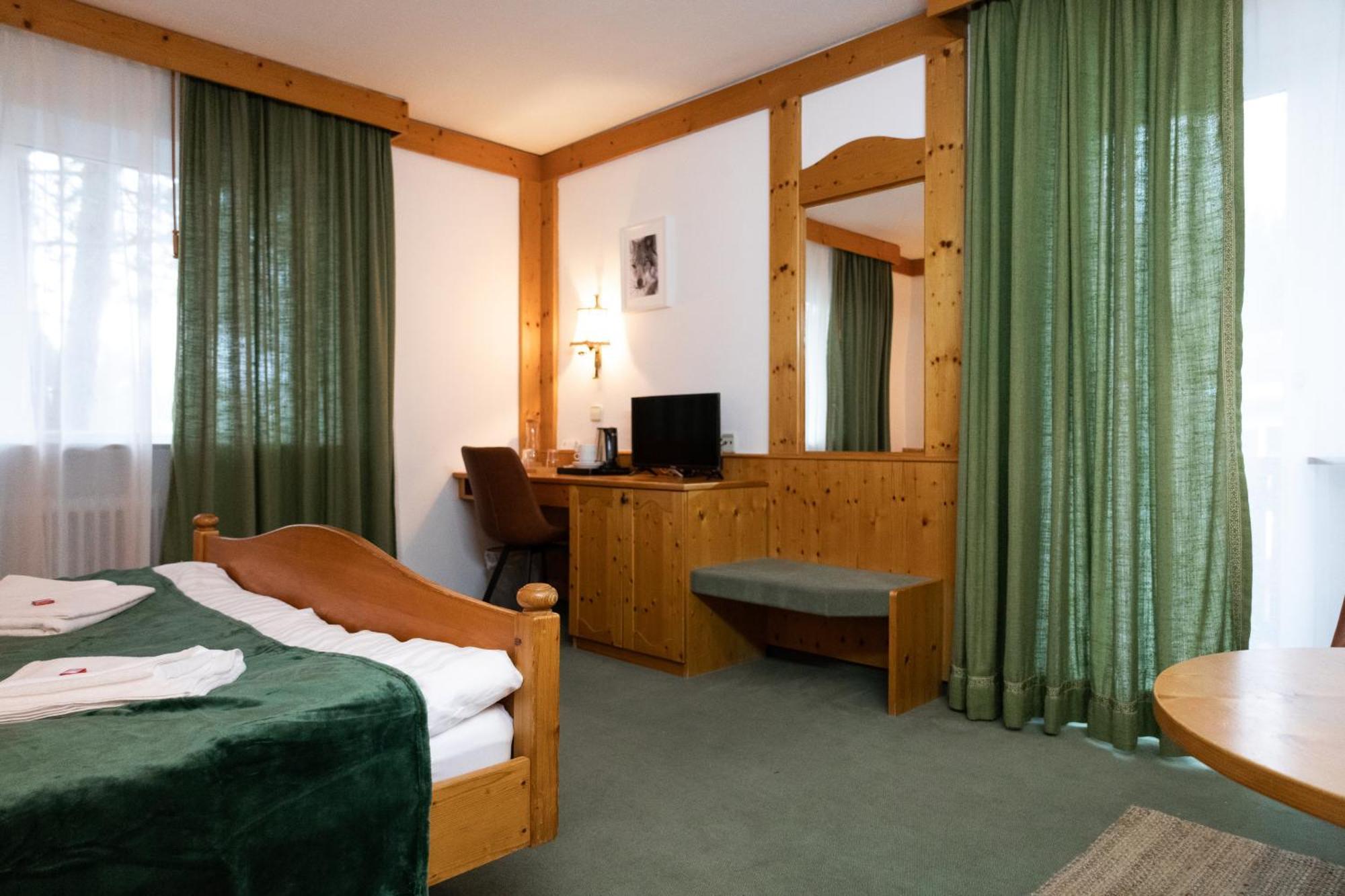 Hotel Zum See, Titisee Екстериор снимка