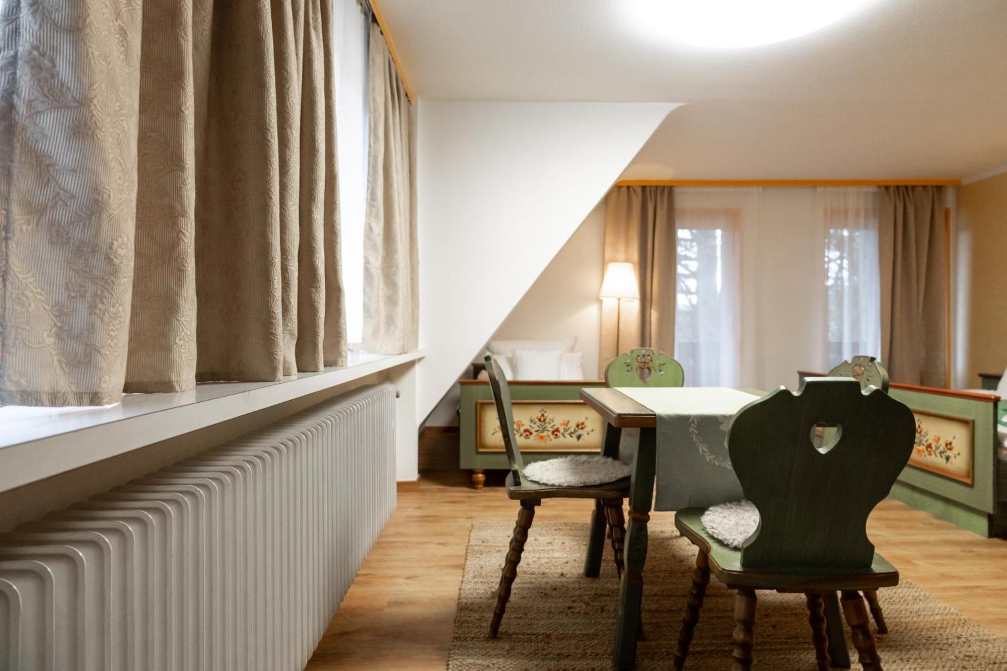 Hotel Zum See, Titisee Екстериор снимка