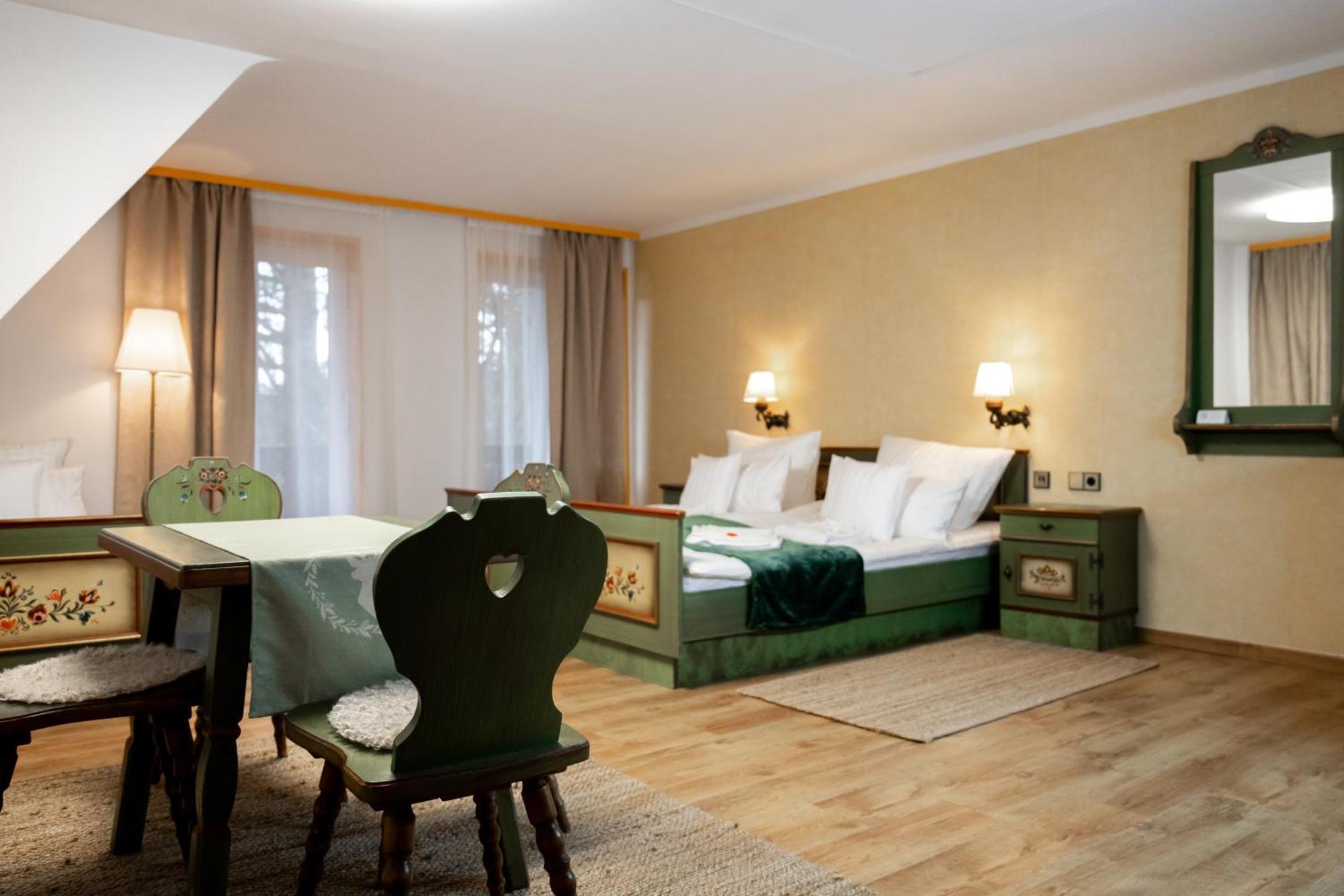 Hotel Zum See, Titisee Екстериор снимка