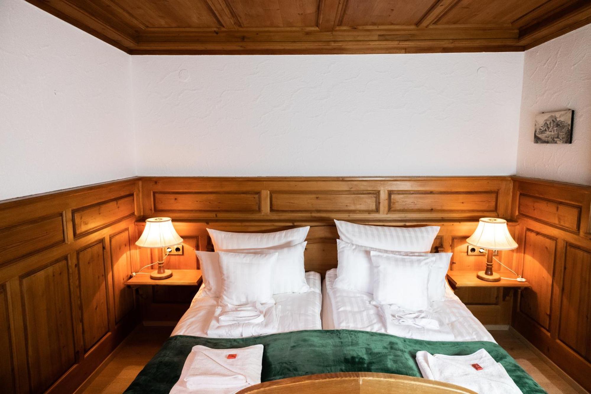 Hotel Zum See, Titisee Екстериор снимка